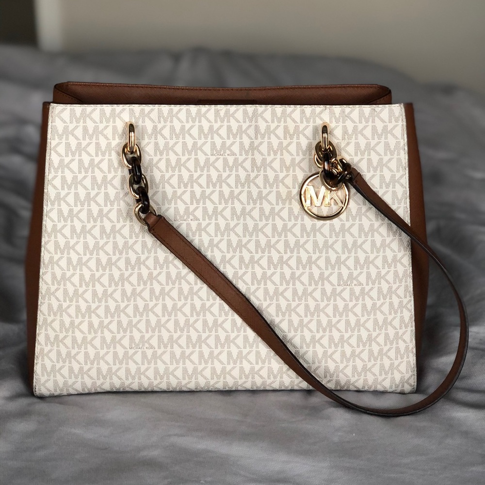 Michael Kors Signature Handbag Vanilla